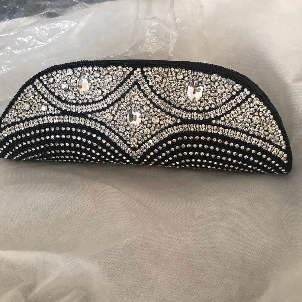 Round black rhinestone and crystal evening clutch - Picture 6 of 6